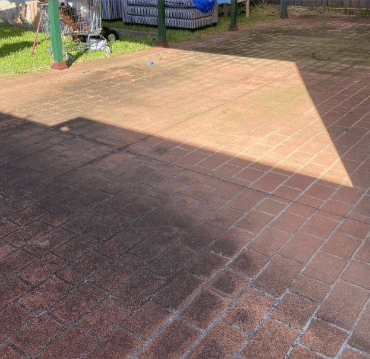 High-Pressure Driveway & Paving Cleaning — work photo 1